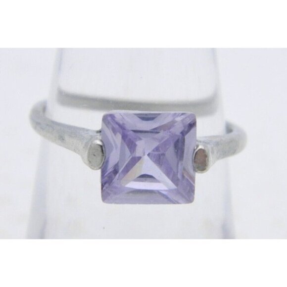 VTG Silver Tone Purple Faceted Cut Glass Rhinestone Princess Cut Ring Size 6.5 - Picture 1 of 4